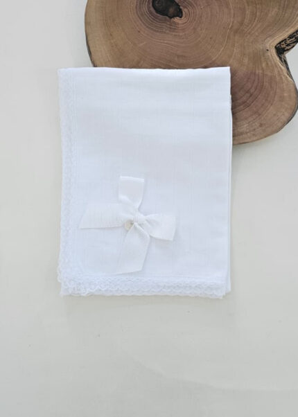 Fralda com Renda e Laço Branco Babylai